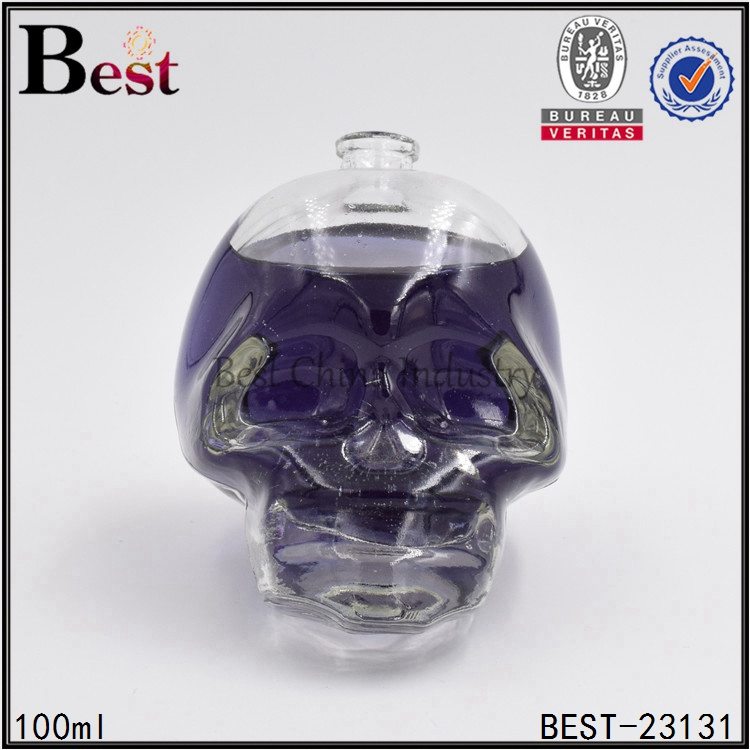 8 Years manufacturer
 skull head glass perfume bottle with crimp on neck 100ml in Albania