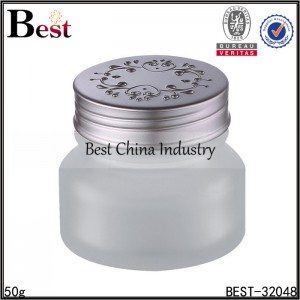 frosted glass jar with silver cap 50g