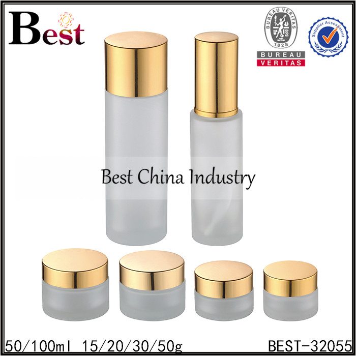 Well-designed
 frosted glass bottle and glass jar 50/100ml,15/20/30/50g Factory from Pakistan