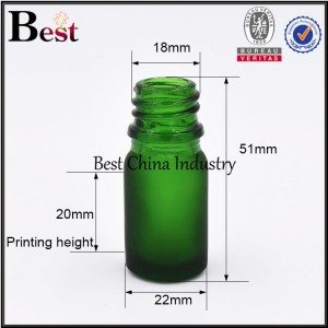 5ml frosted green glass essential oil bottle with shiny silver dropper,black dropper