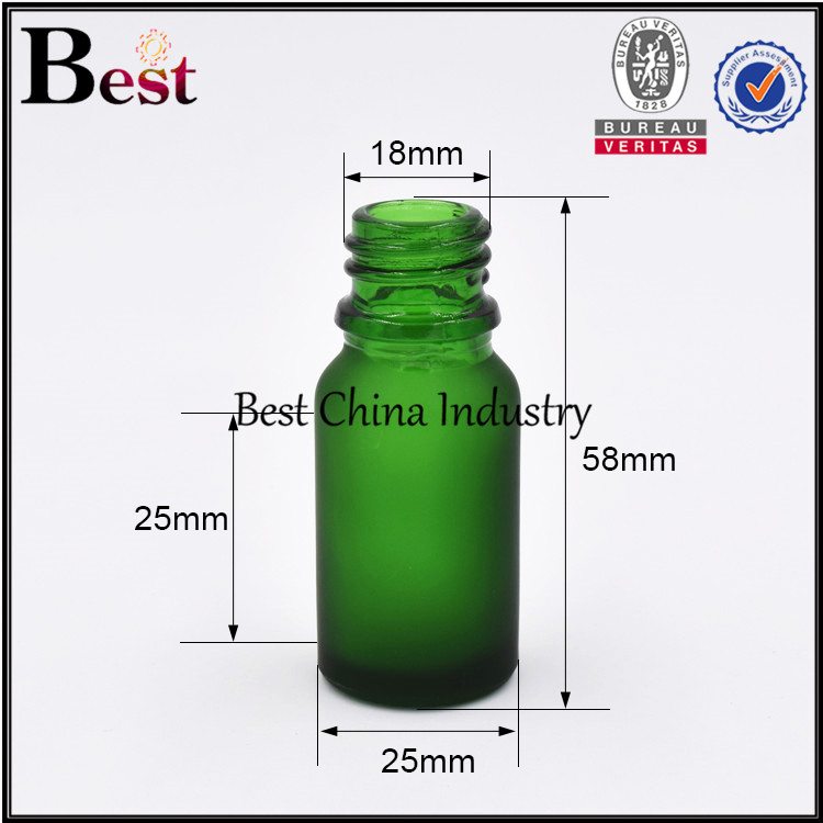 mini cosmetic green glass essential oil bottle with aluminum dropper 10ml