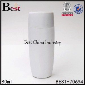 white PP plastic shampoo bottle with flip top cap 80ml