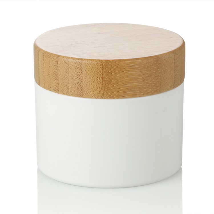 250ml plastic jar with bamboo lid